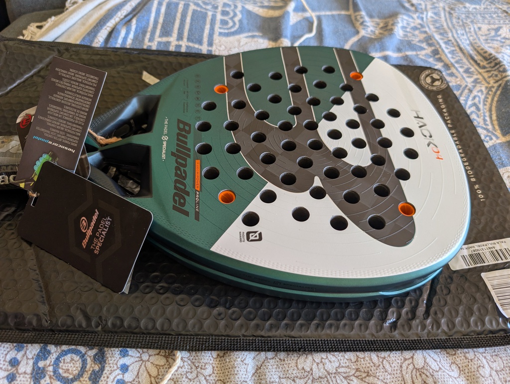 Pala Bullpadel Paquito Navarro Hack 04 2025