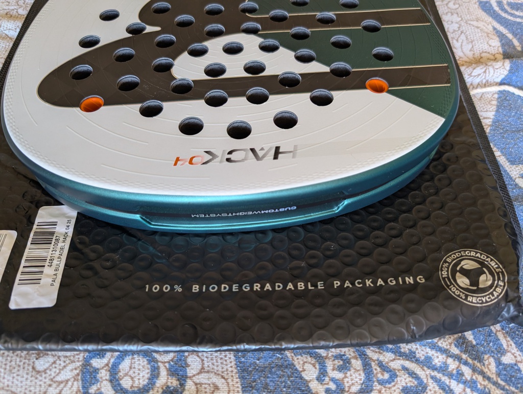 Pala Bullpadel Paquito Navarro Hack 04 2025