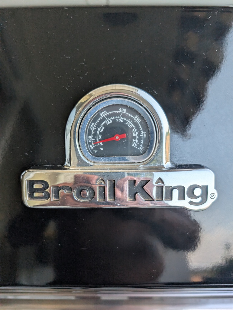 Broil King Crown 410 – Barbacoa de gas de 4 quemadores – Seminueva
