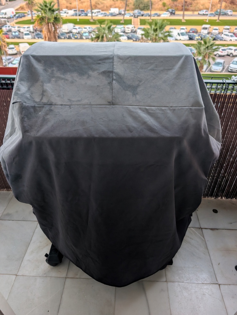 Broil King Crown 410 – Barbacoa de gas de 4 quemadores – Seminueva