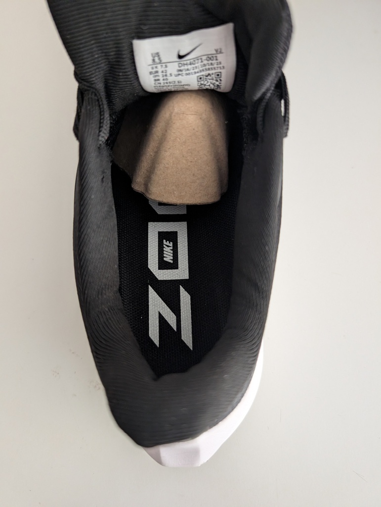 Zapatillas Casual Nike Air Zoom Pegasus 39 Negro y Blanco – Talla 42